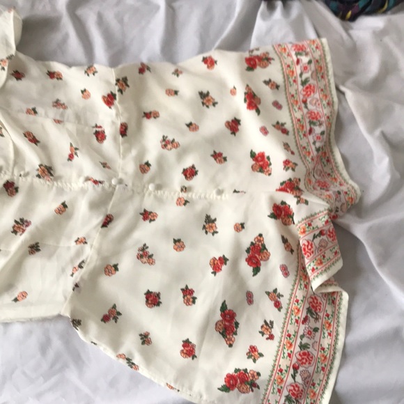 Romper - Picture 2 of 4